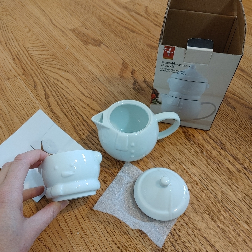 Snowman Cream and Sugar Set